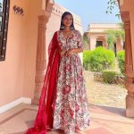 PINK WHITE NEW LUNCH MASLIN WITH DIGITAL PRINT AND CORDING LACE WORK 3 PCS ALIYA CUT SUIT